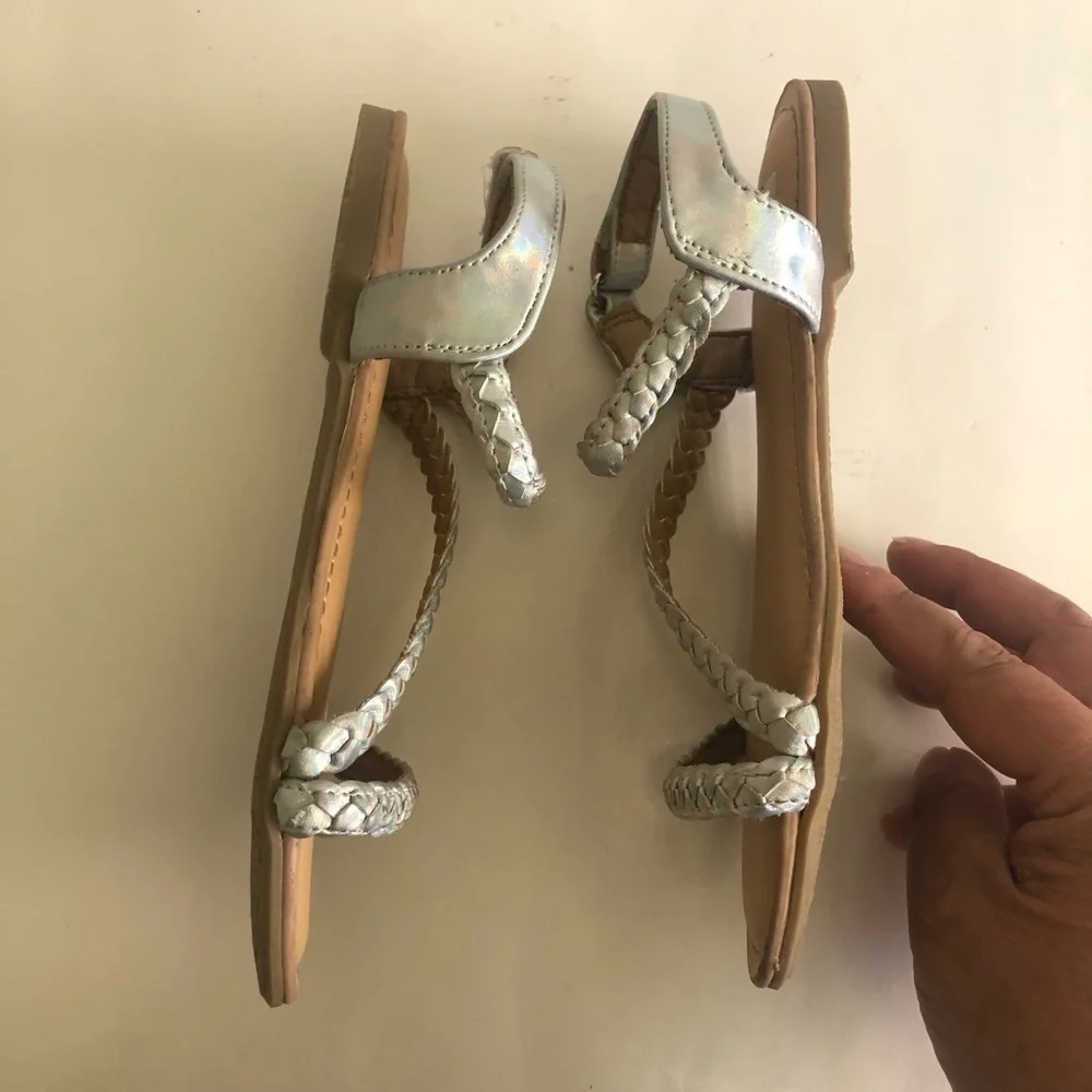 DV Dolce Vita Cassie Girls Silver Iridescent. Braided Straps Sandal Size 2
